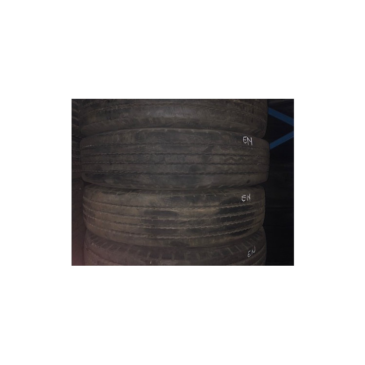 PO 10,00 R 20 OCCASION ETAT NEUF 70-90% TT PO 10,00 R 20 OCCASION ETAT NEUF 70-90% TT
