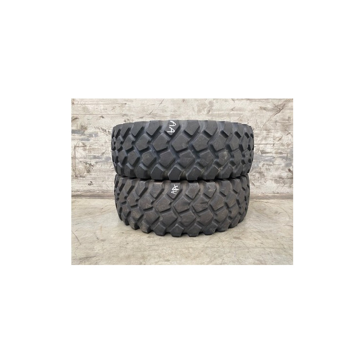 PO MICHELIN 16,00 R 20 XZL OCCASION 40-60% ÉTAT NEUF TT PO MICHELIN 16,00 R 20 XZL OCCASION 40-60% ÉTAT NEUF TT