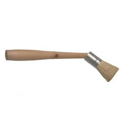 ANGLE BRUSH FOR GREASE