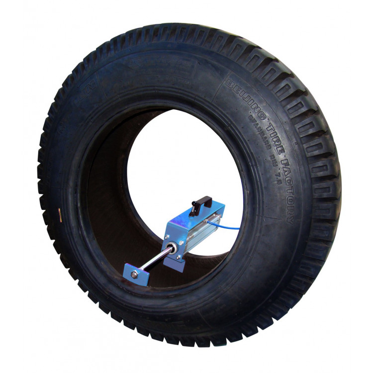 PNEUMATIC TIRE SPREADER